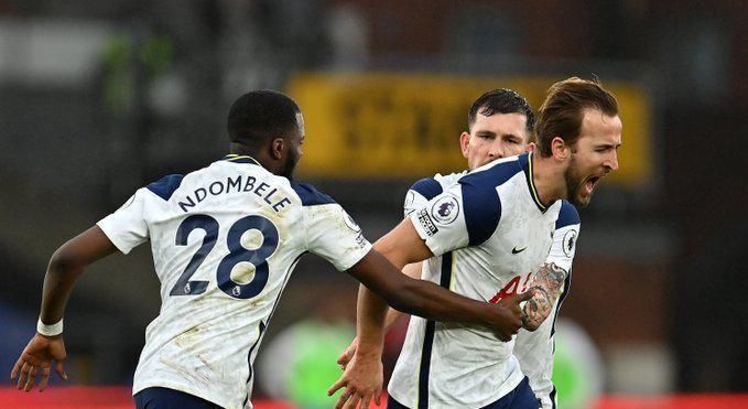 骑士以135比119大胜步行者，豪取赛季第13胜，稳居东部第六。（骑士135-119击退步行者，斩获赛季第13胜，继续稳居东部第六）