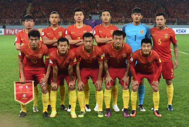 欧冠焦点战赛后复盘 关键战术与临场调整解析