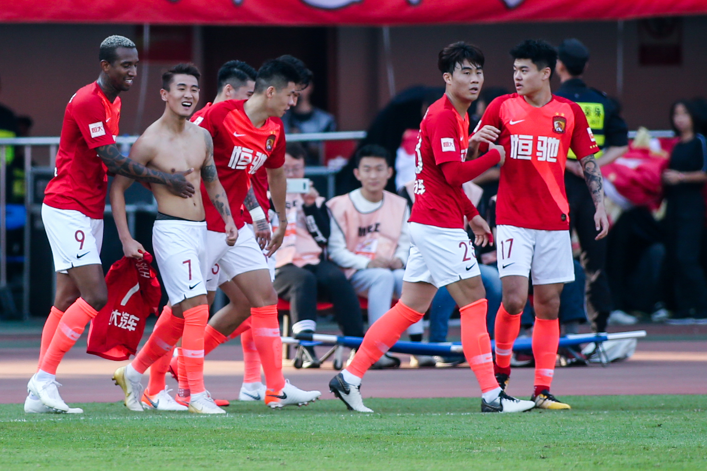 又轰下38+10+10！抱歉威少：你从历史第二变成了历史第三
